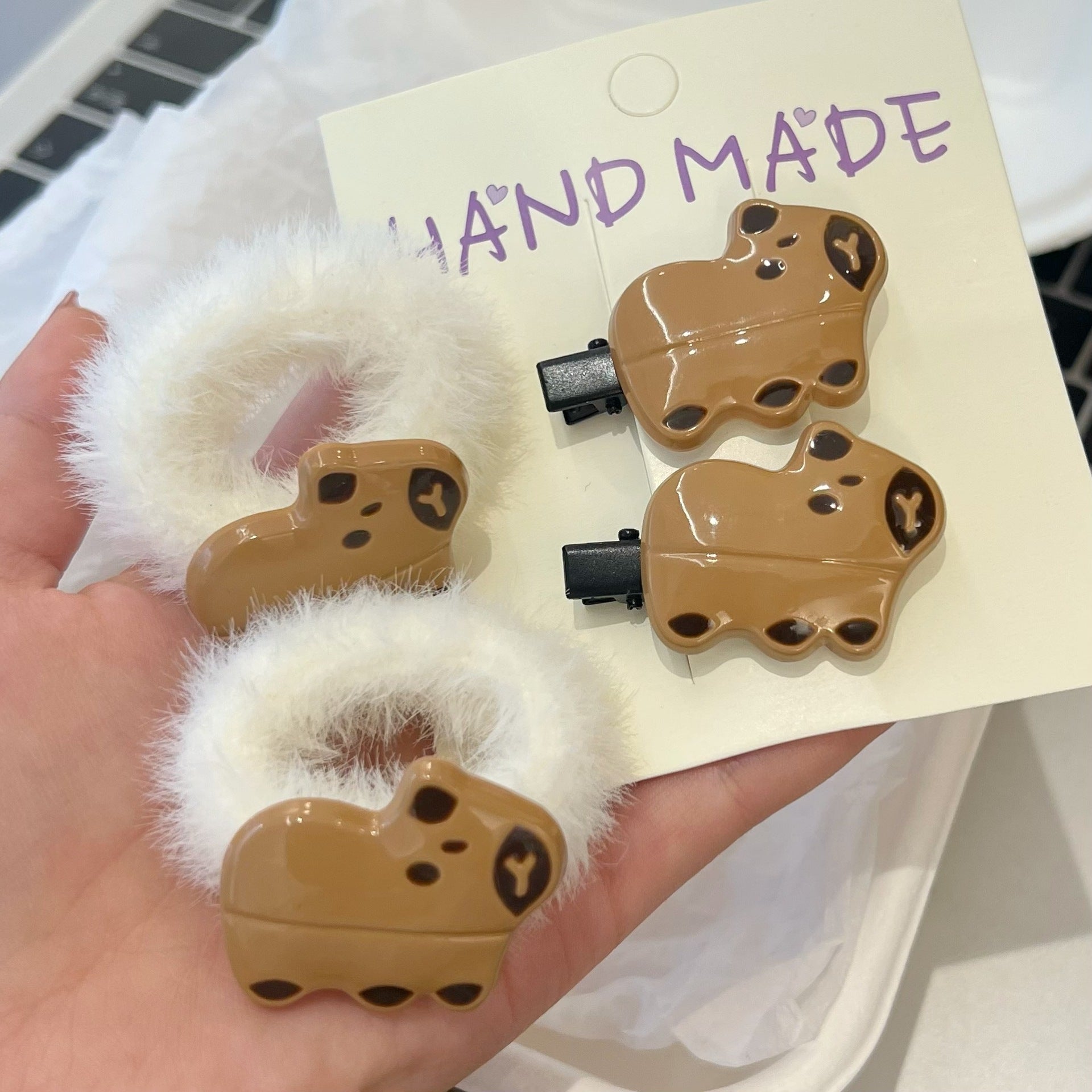 Wholesale Capybara Plastic Hair Clips