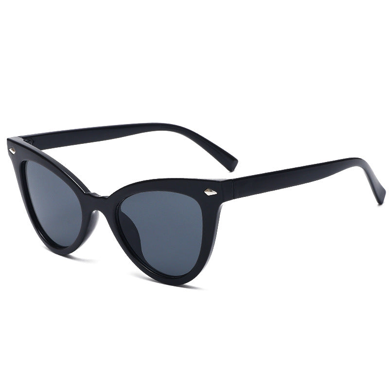 Venta al por mayor Triangle Cat's Eye PC Gafas de sol para hombres y mujeres