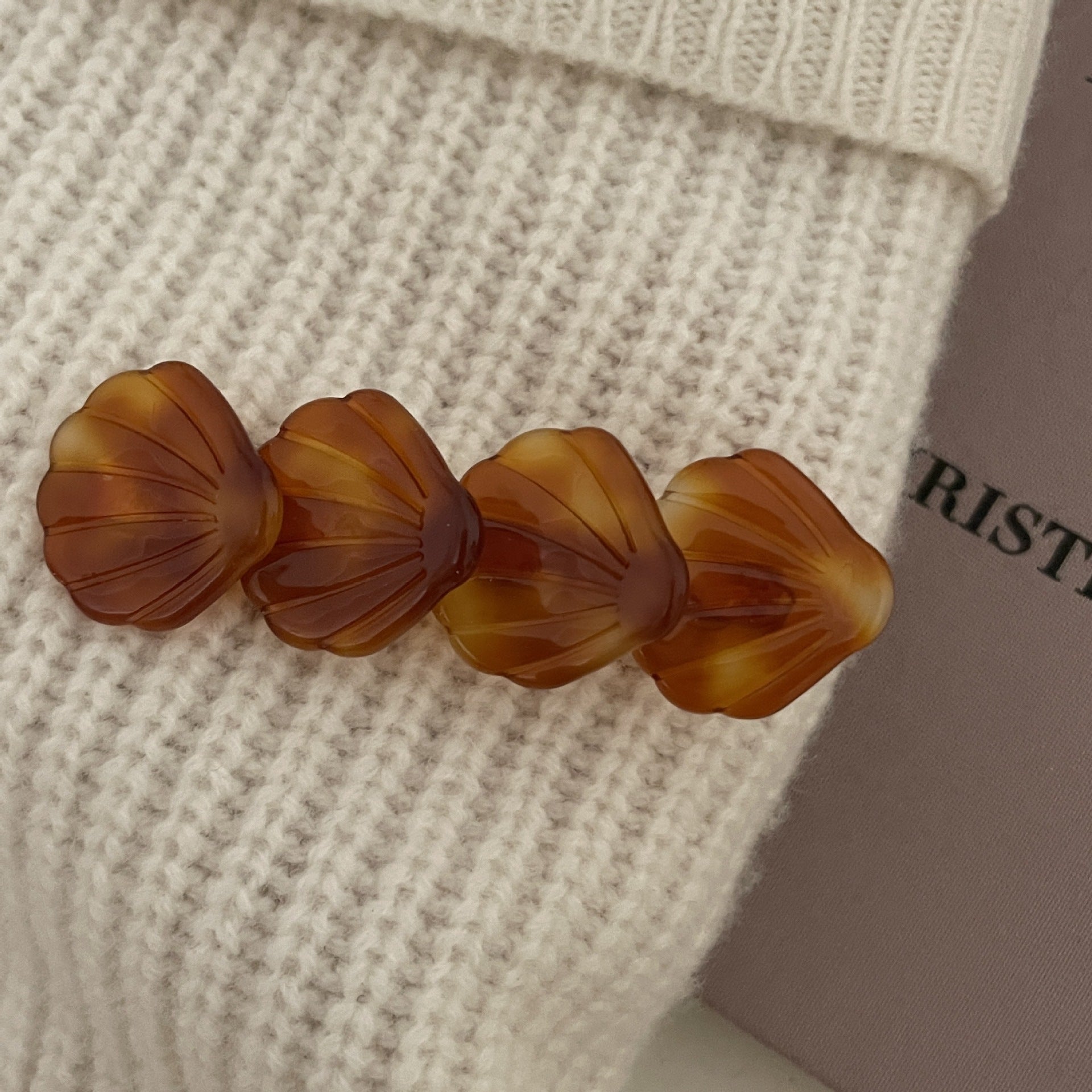 Wholesale Shell Acetate Edge Hair Clips