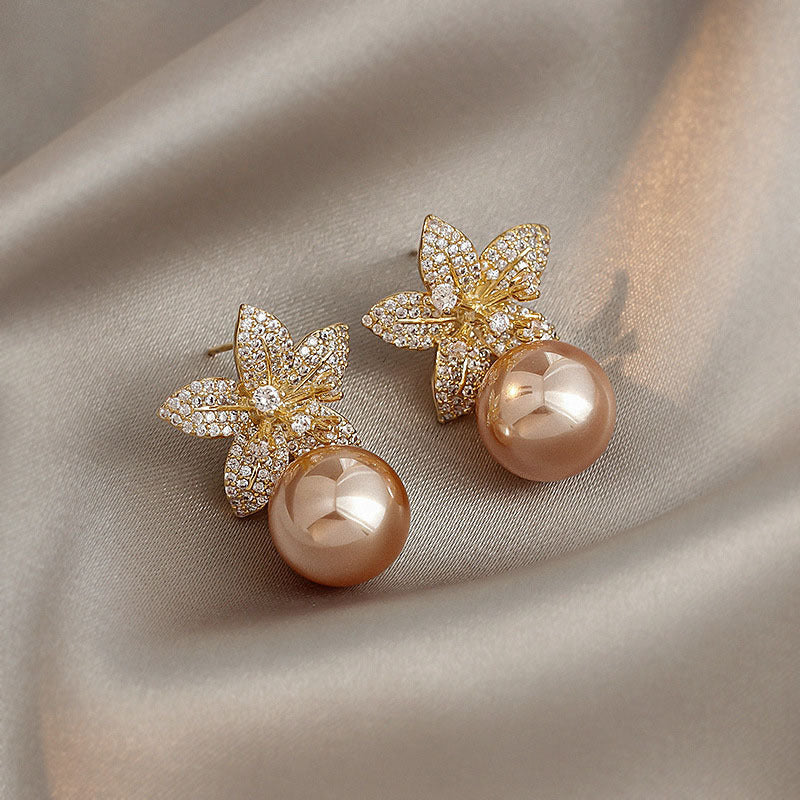 Pendientes De Aleación De Flor De Oro al por mayor