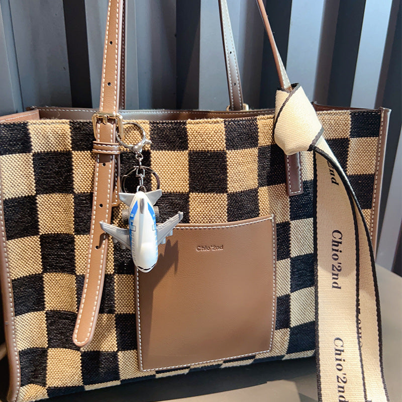 Wholesale Zinc Alloy Pull Back Small Airplane Toy Key Chain