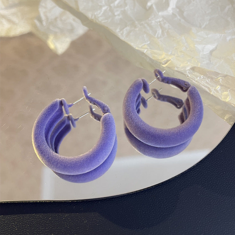 Wholesale Vintage Flocked C Shape Tulle Earrings