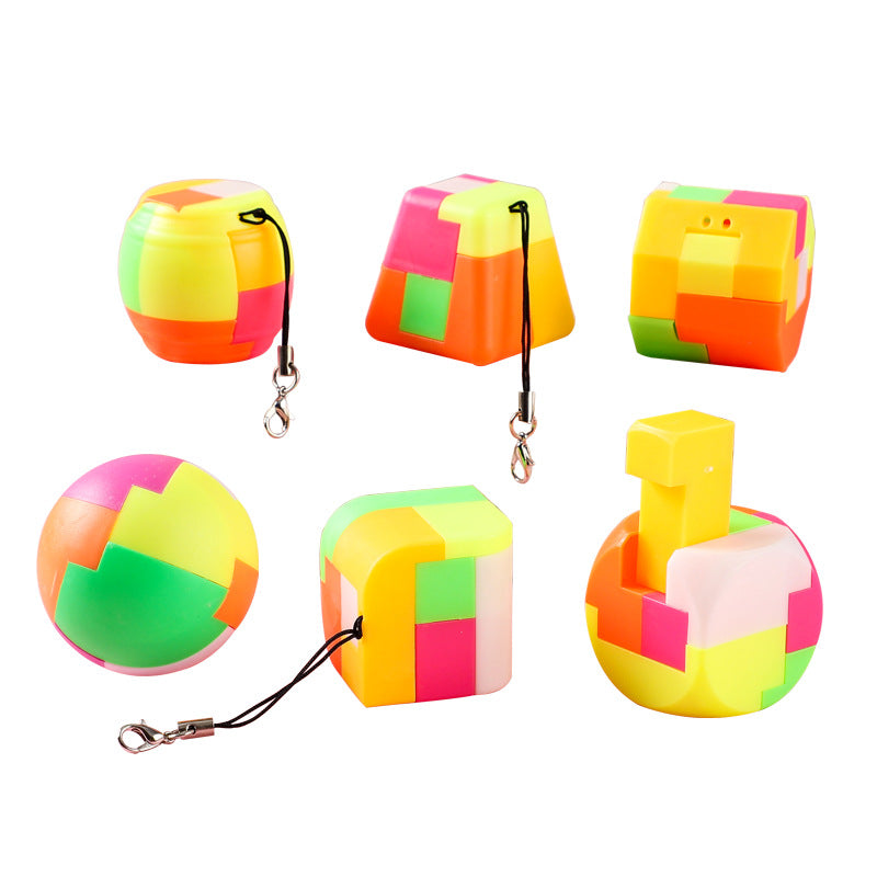 Wholesale Intelligent Assembly Ball Plastic Keychains