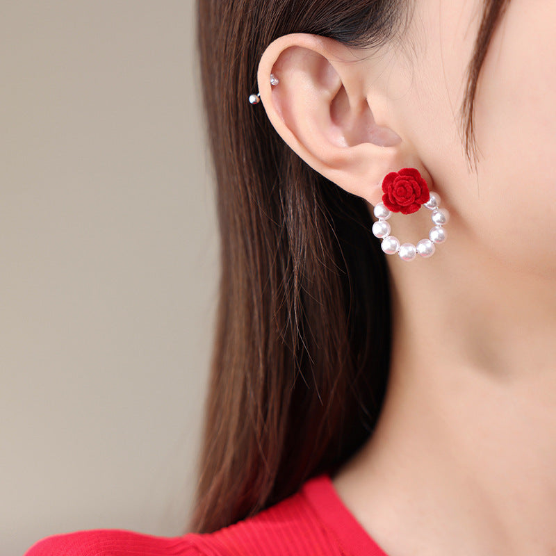 Wholesale Rose Pearl Vintage Alloy Earrings