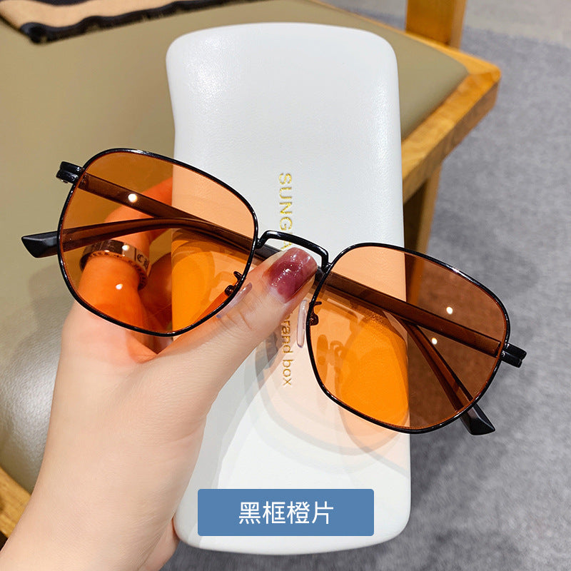 Venta al por mayor Street Style Catwalk Colorful PC Gafas de sol