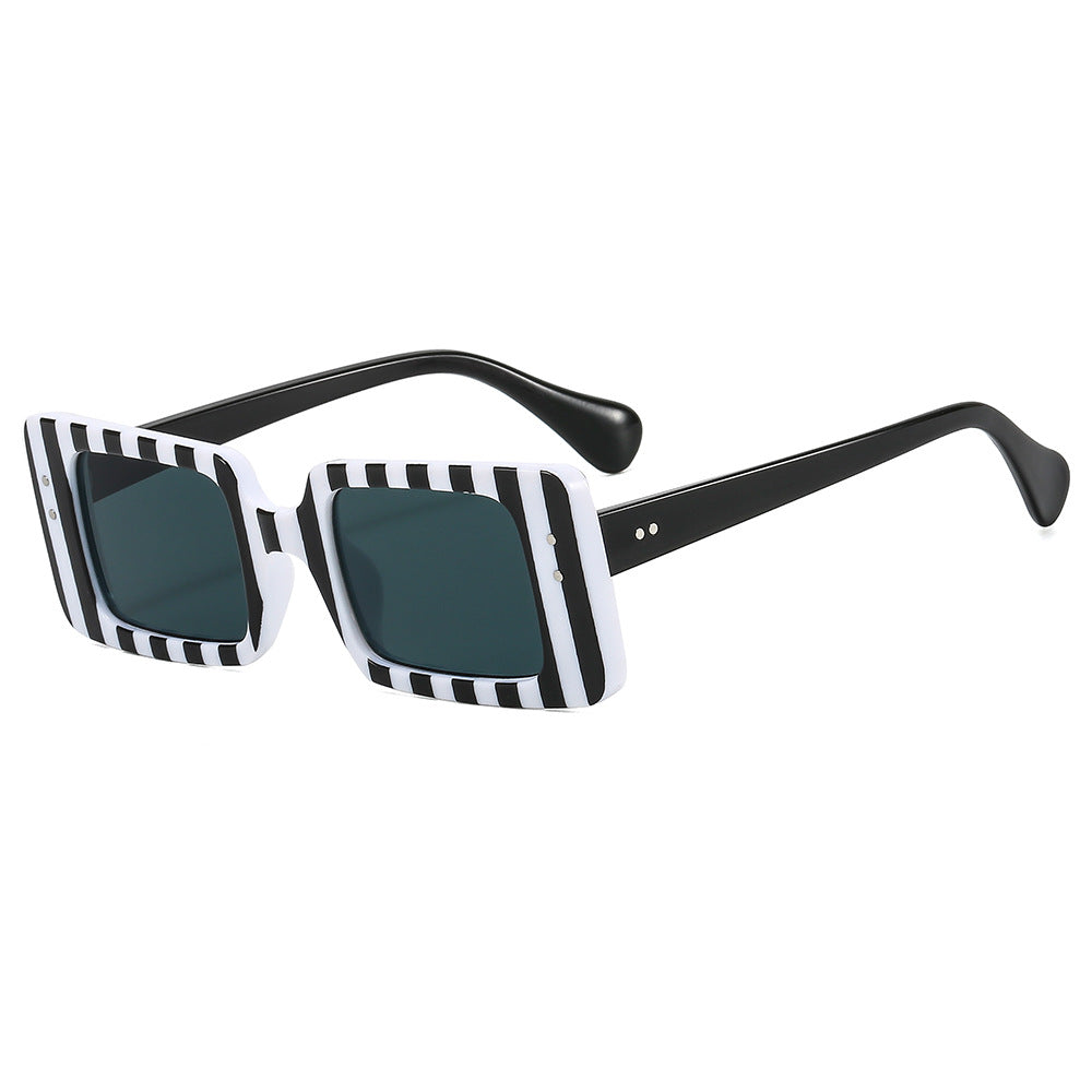 Wholesale Square Wide-brimmed Midi Style PC Women's Sunglasses