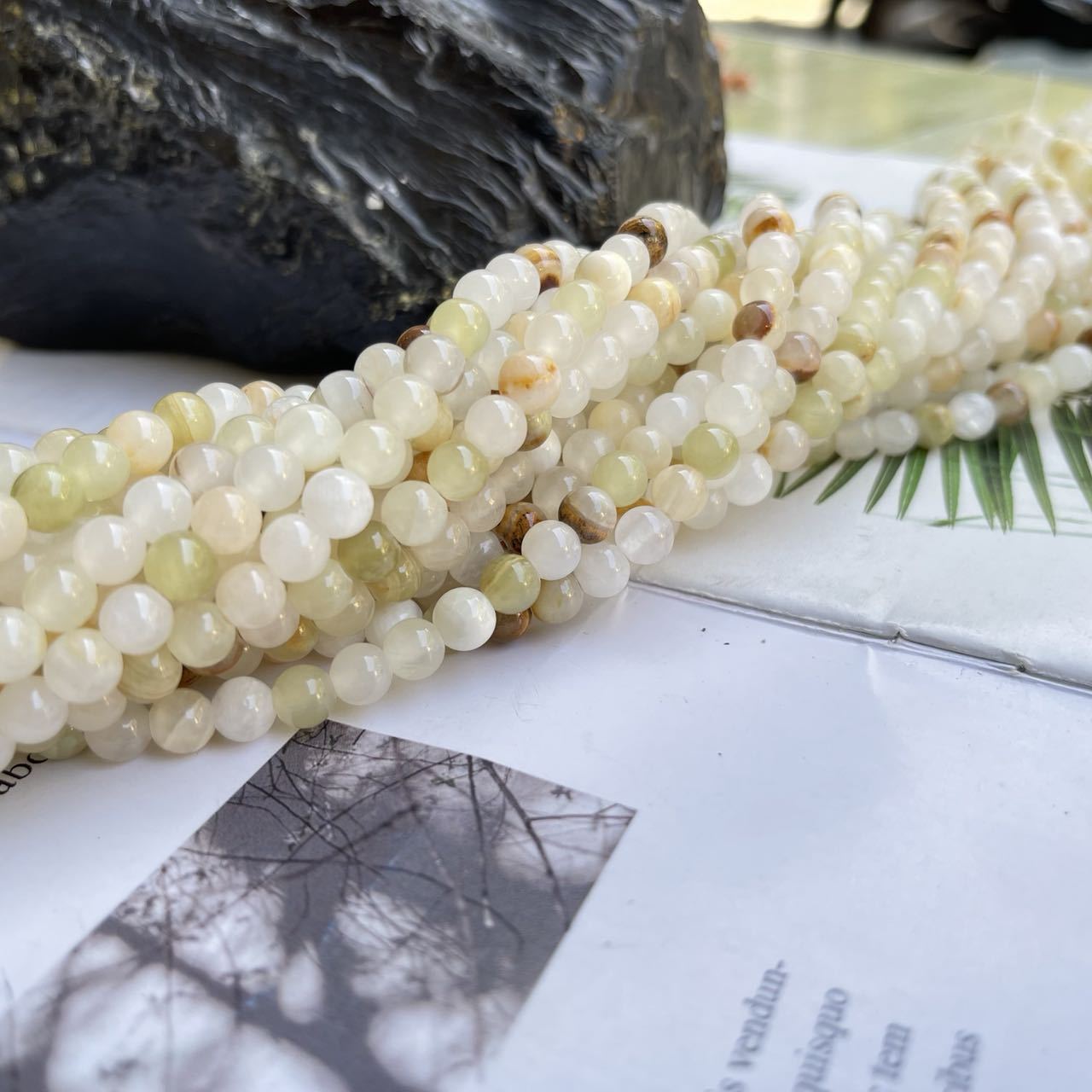 Al por mayor 31-85pcs/Pack Natural Stone Afghan Jade Beads 4-12 mm