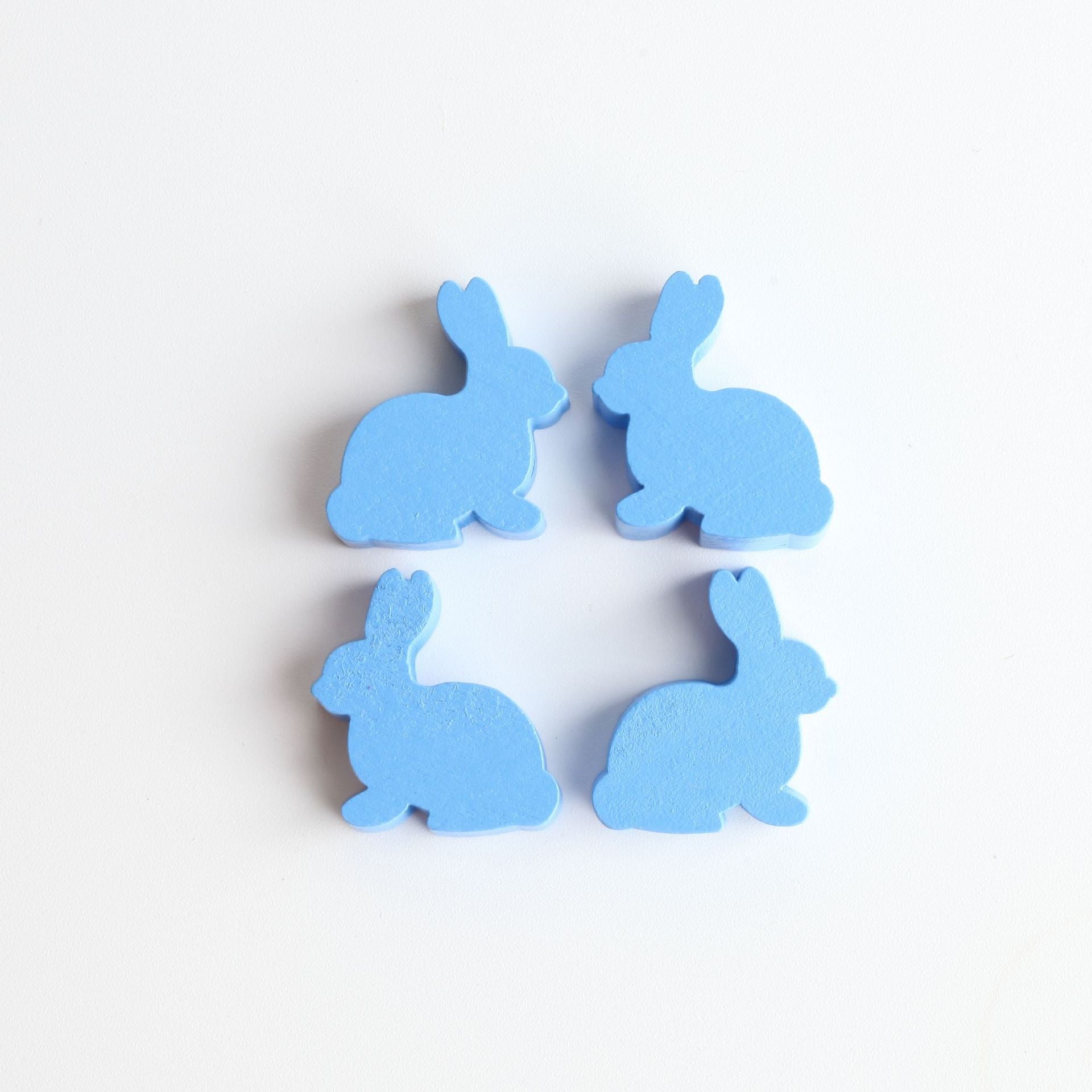 Venta al por mayor 24*25*8mm 10 Uds cuentas de madera de conejito de Pascua