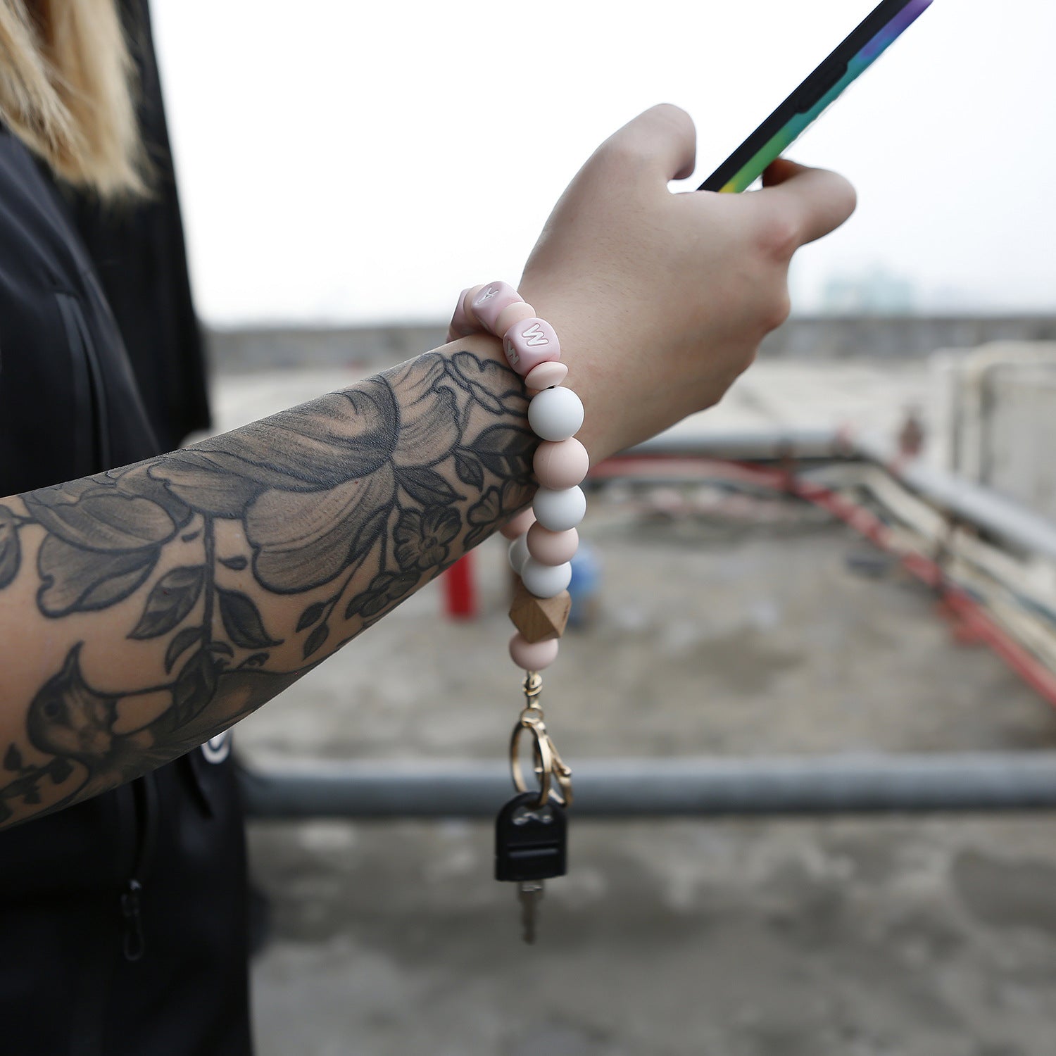 Wholesale Handmade Beaded MAMA Silicone Wrist Key Chain