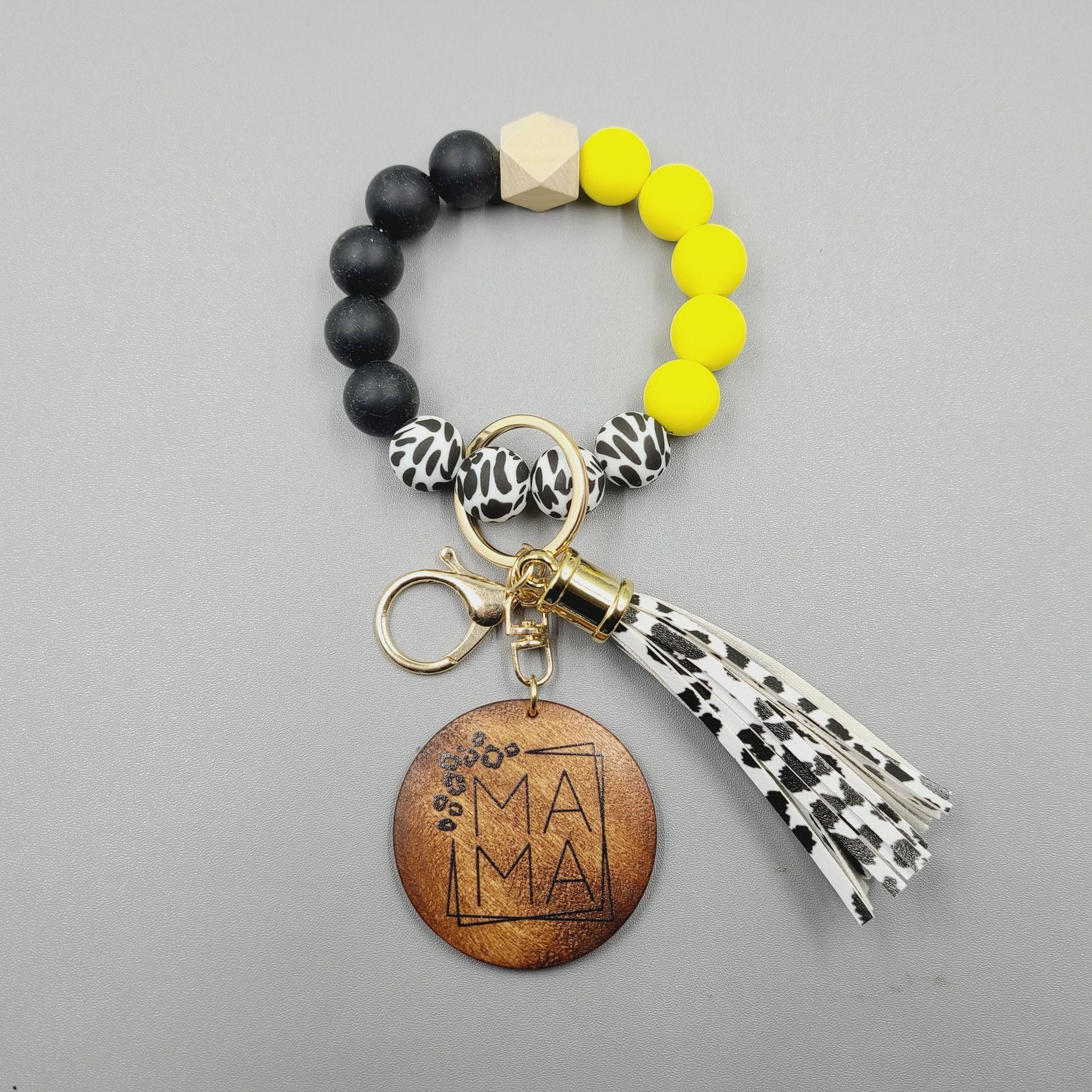 Wholesale 5pcs/pack MAMA Wooden Brand Cow Pattern Silicone Beaded Wrist Keychain