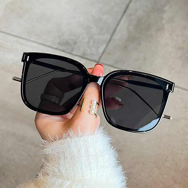 Wholesale PC Curved Leg Sunshade Ladies Sunglasses