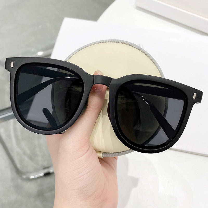 Wholesale PC Foldable Banana Blush Men Sunglasses