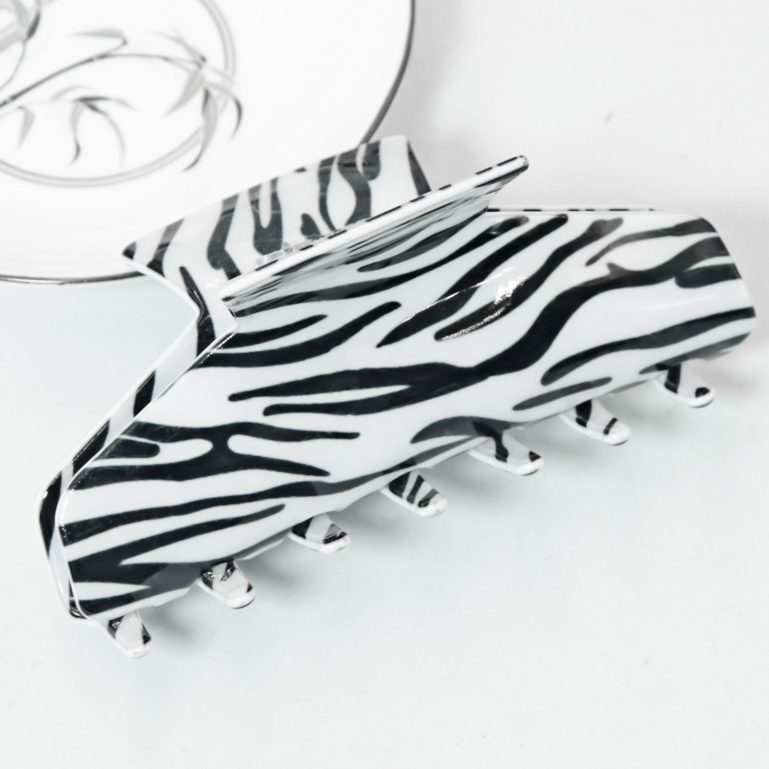 Wholesale Large Size Zebra Hair Clips