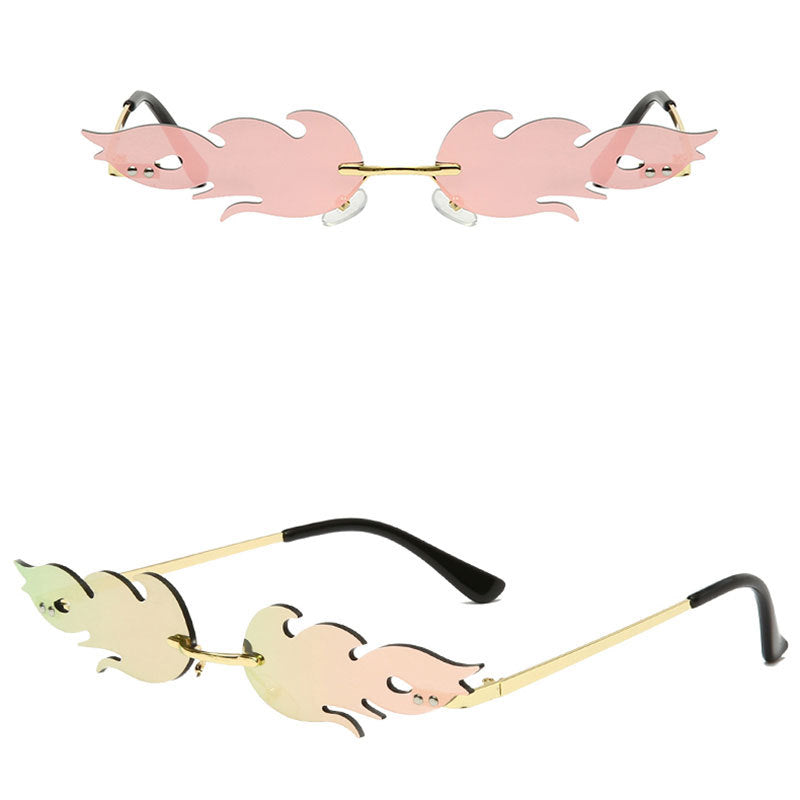 Venta al por mayor de PC llama gafas de sol sin marco en forma de metal para damas