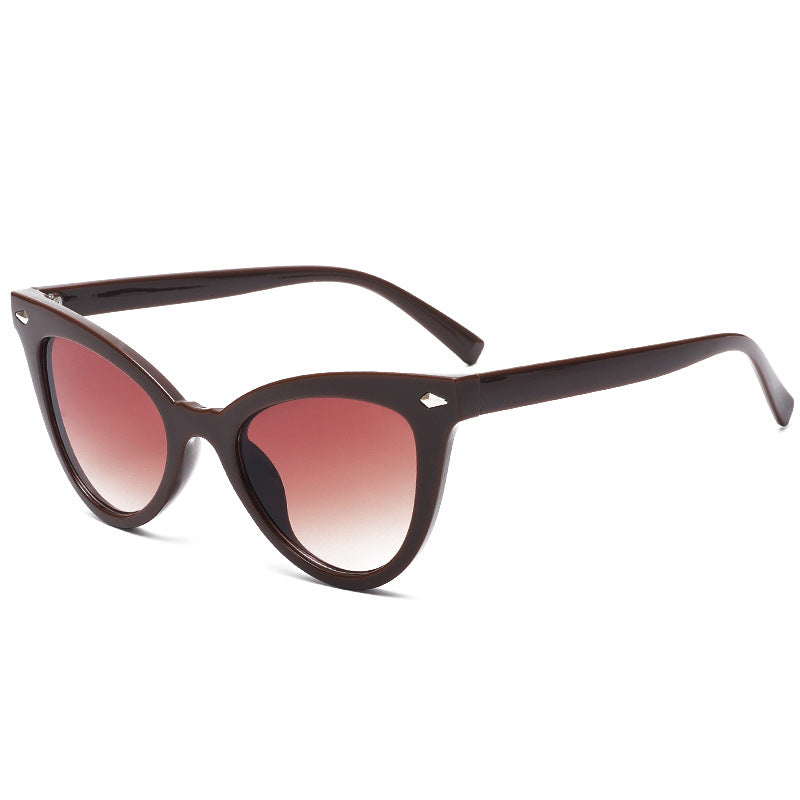 Venta al por mayor Triangle Cat's Eye PC Gafas de sol para hombres y mujeres