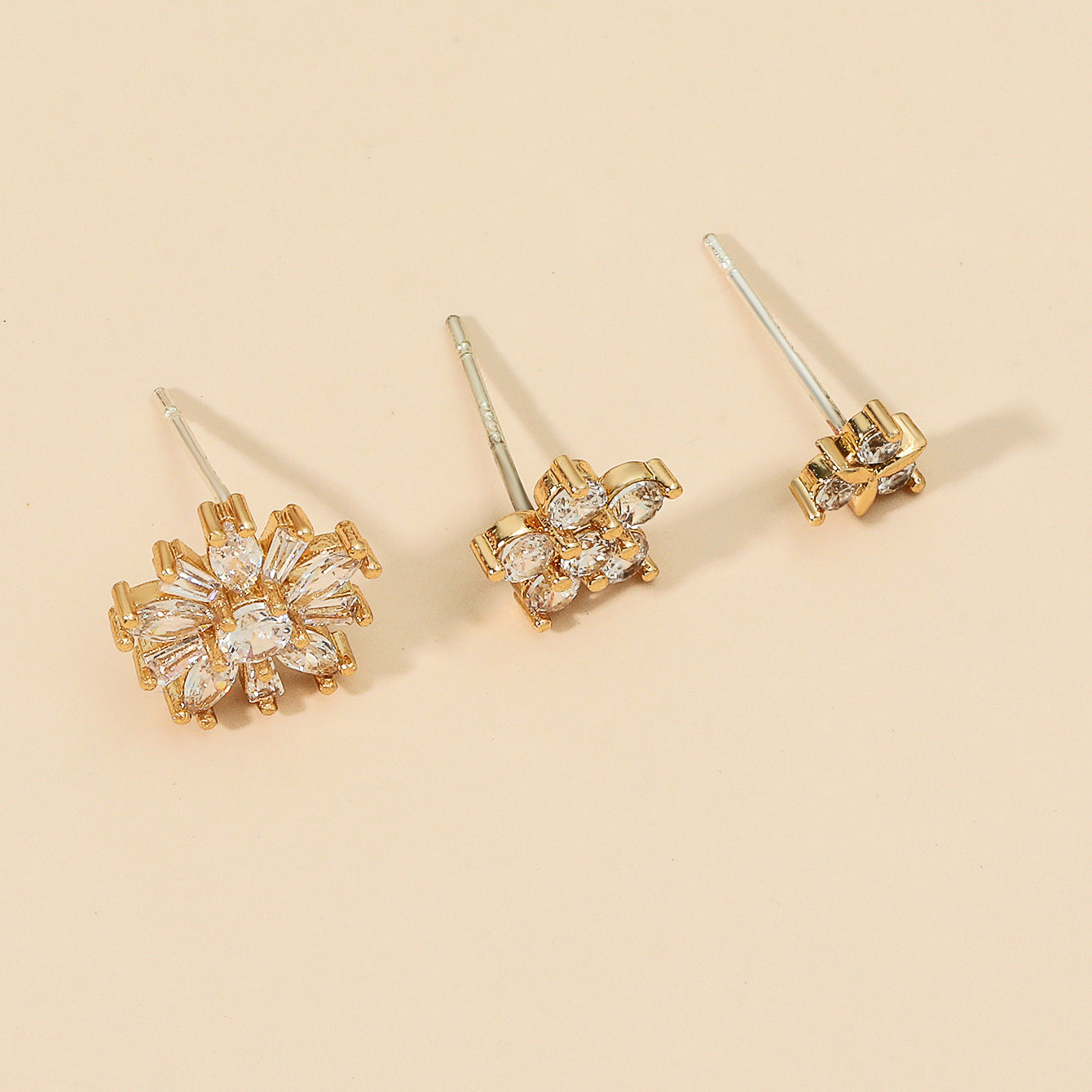 Wholesale Star Flower Alloy Stud Earrings Set