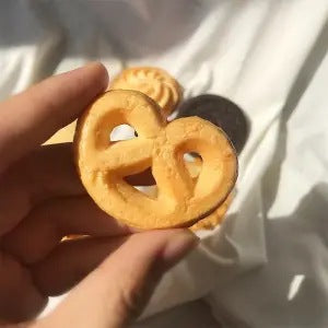 Wholesale Cookies and Acrylic Hair Clips