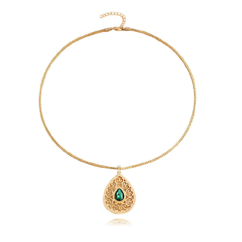 Wholesale Vintage Rhinestone Drops Cutout Alloy Necklaces