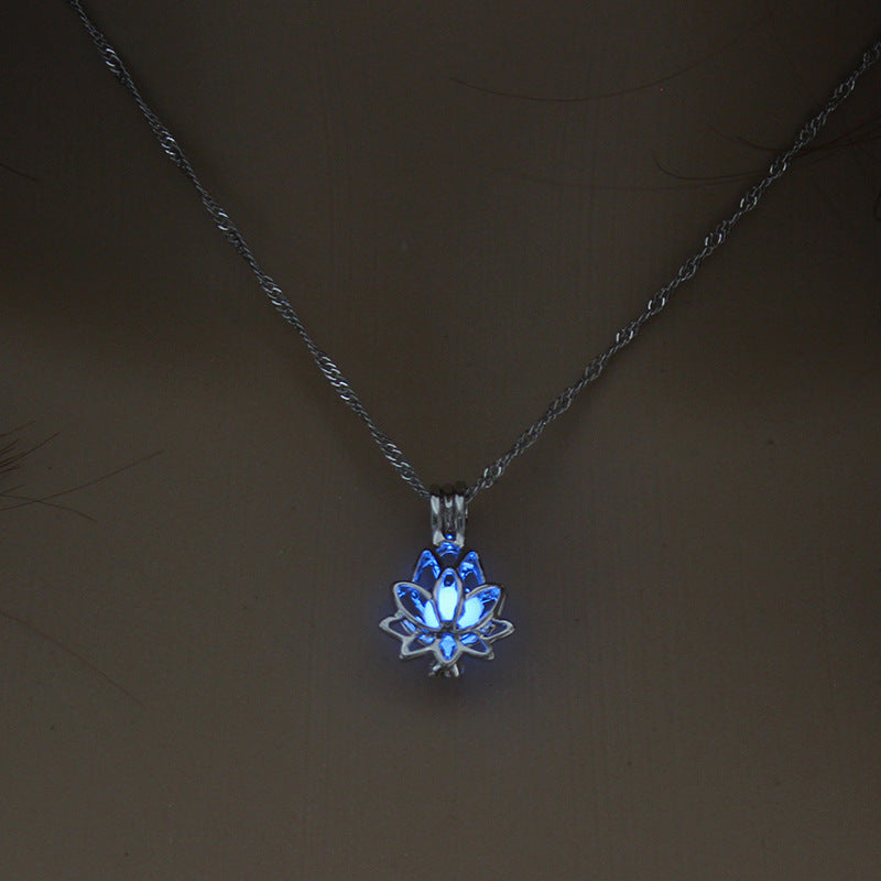 Wholesale Alloy Lotus Photo Box Luminous Pendant Necklace