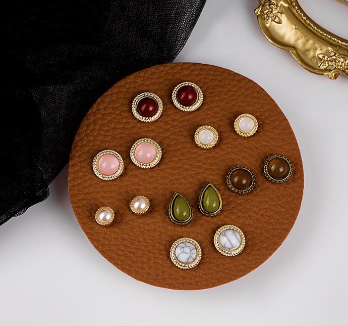 Wholesale One Week Set Vintage Combo Earrings