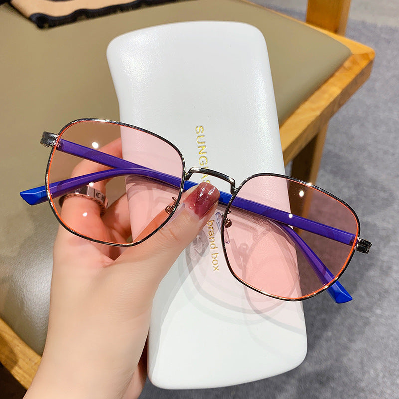 Venta al por mayor Street Style Catwalk Colorful PC Gafas de sol