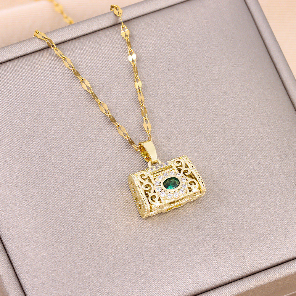 Wholesale Vintage Hollow Safety Lock Titanium Steel Necklaces