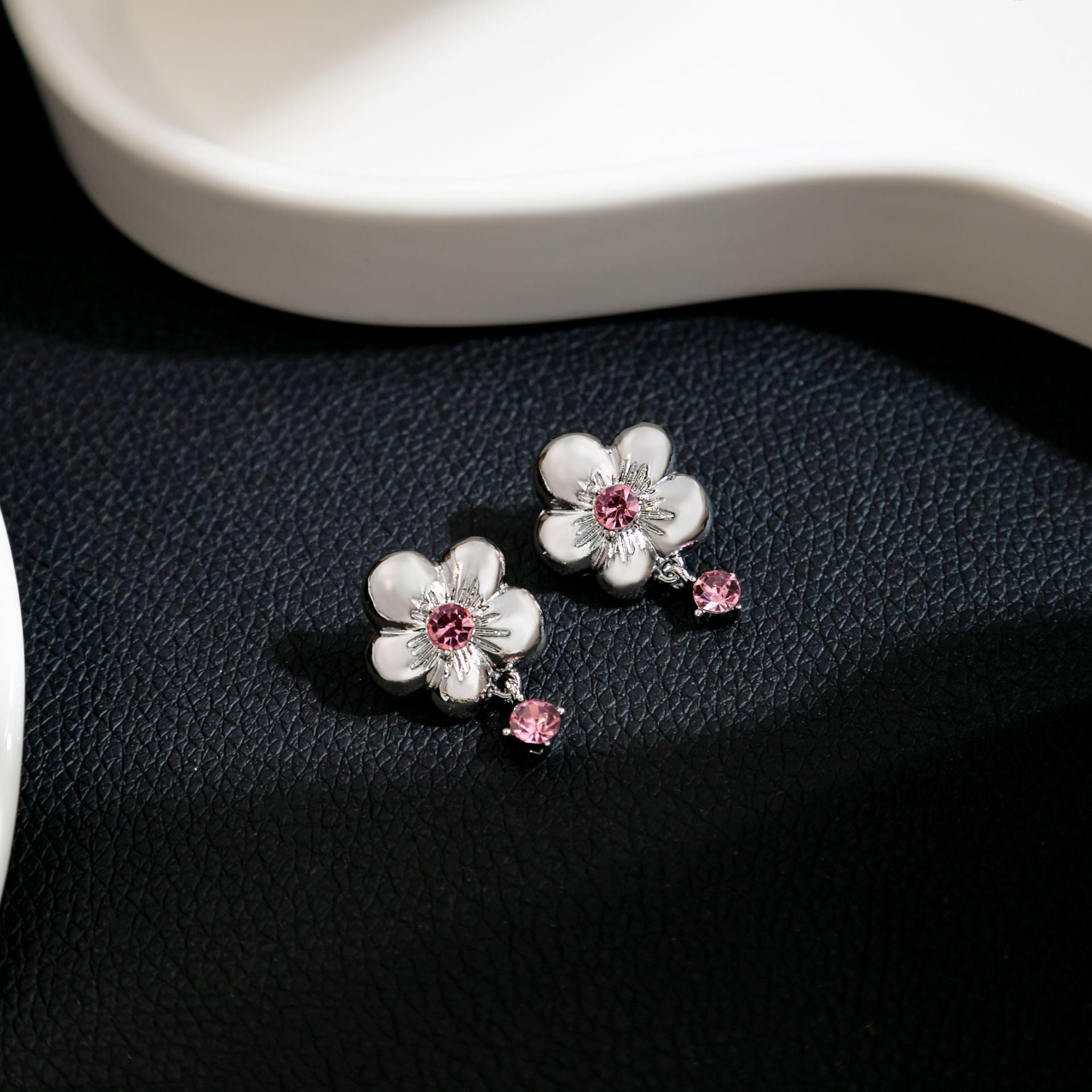 Wholesale French Flower Studded Diamond Alloy Earrings