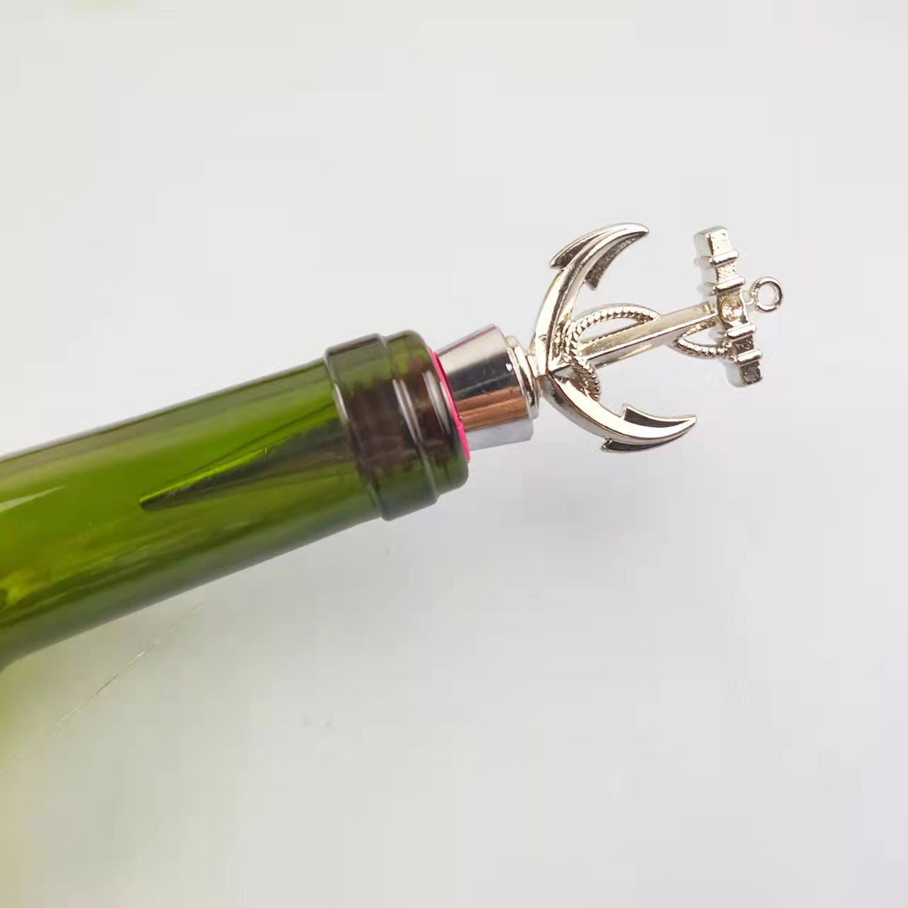 Wholesale DIY Silver Rudder Zinc Alloy Red Wine Bottles