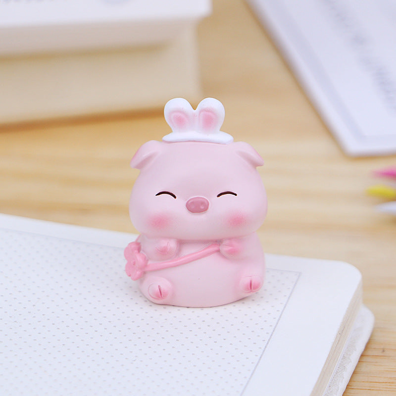 Wholesale of Mini Pig Center Console Car Interior Resin Small Ornaments