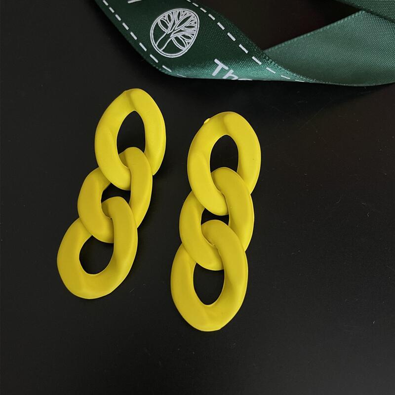 Wholesale Colorful Circle Chain Acrylic Earrings