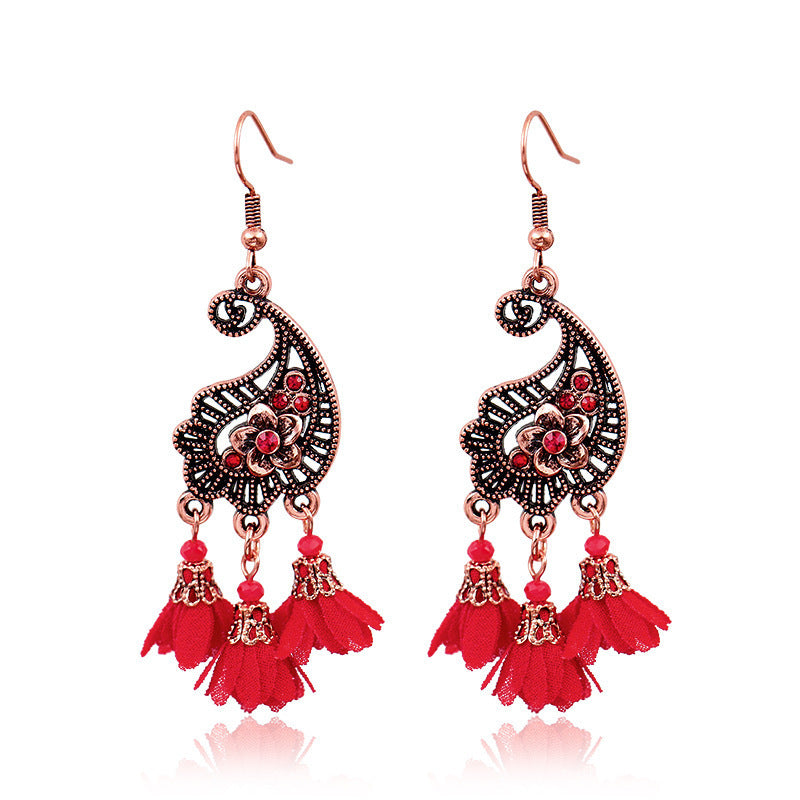 Venta al por mayor Pendientes de aleación de borla hechos a mano bohemios