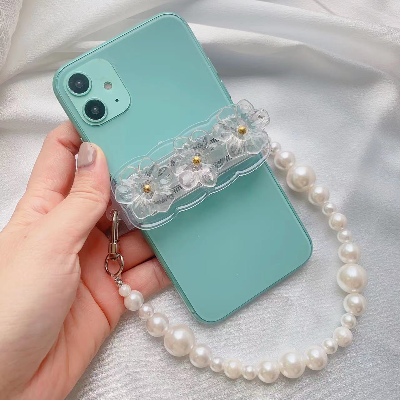 Venta al por mayor, cadena de plástico, mariposa creativa, flor de perla, carcasa de teléfono móvil, Clip trasero