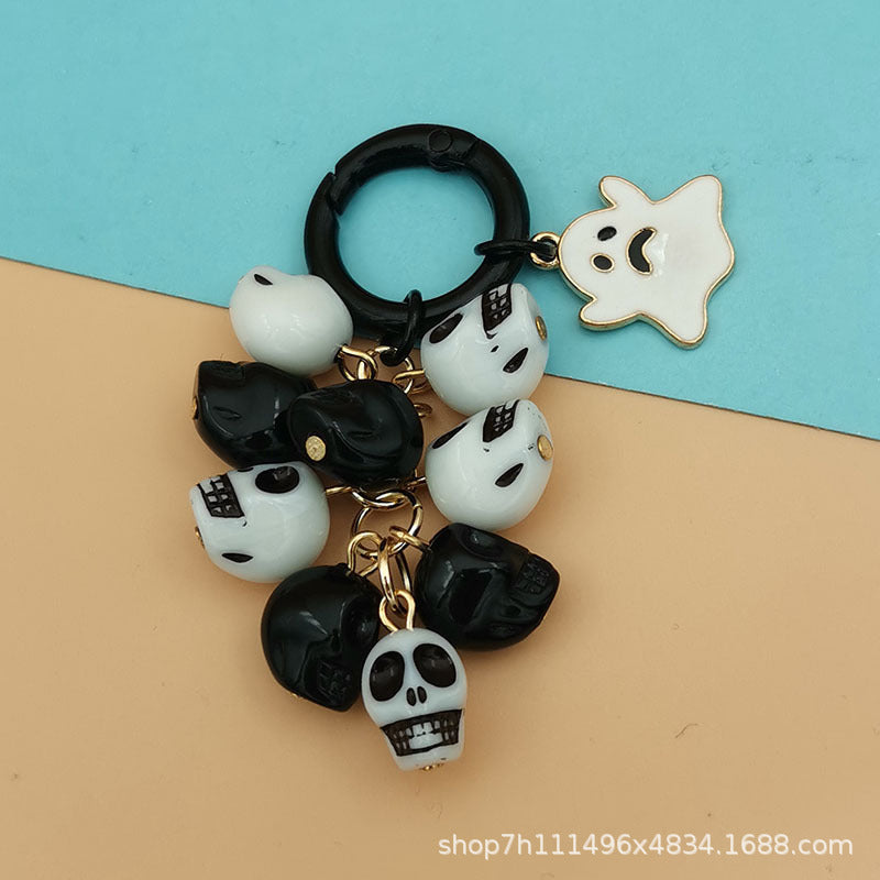 Wholesale Ghost Head Pumpkin Mummy Ghost Cat Skull Halloween Grape Bunch Alloy Keychain