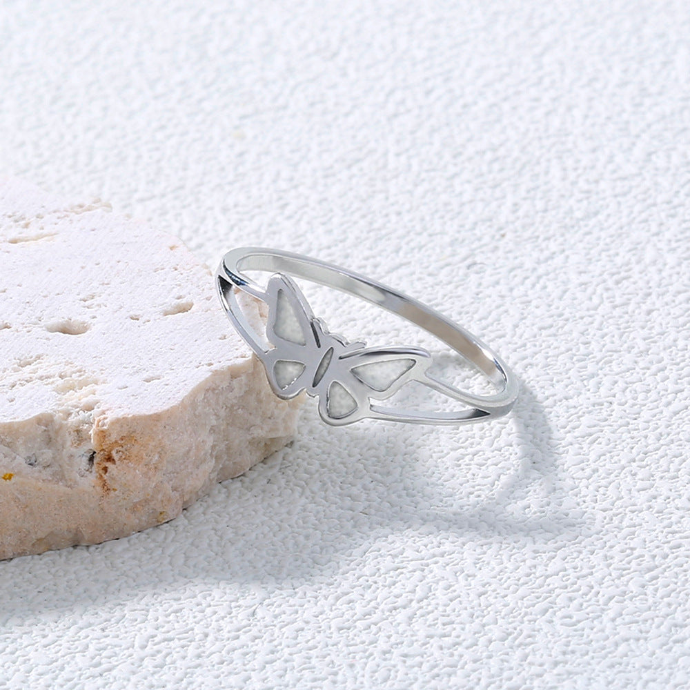 Venta al por mayor Anillos luminosos de mariposa de corazón de acero inoxidable