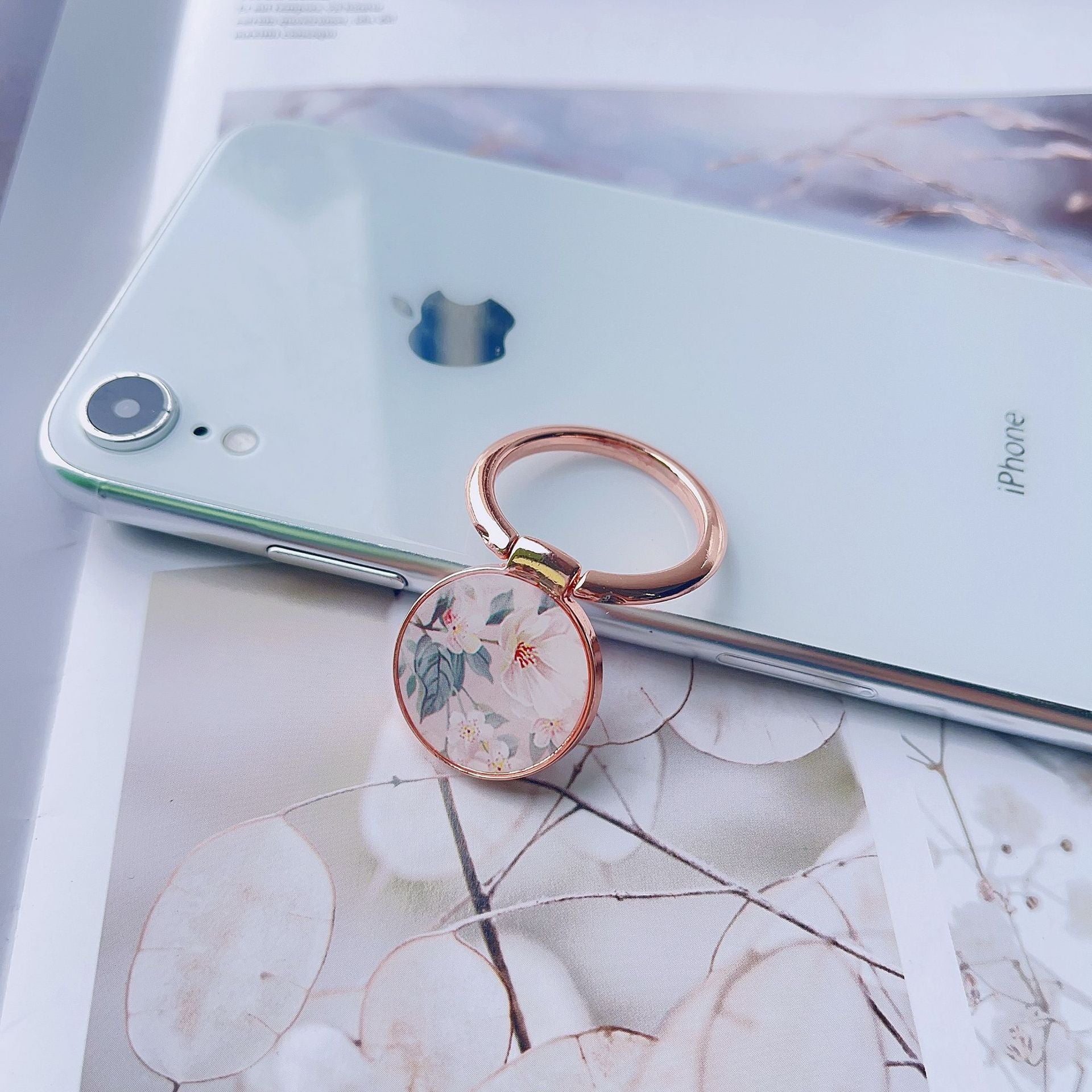 Soporte de teléfono móvil de flor pequeña con hebilla de anillo de metal al por mayor