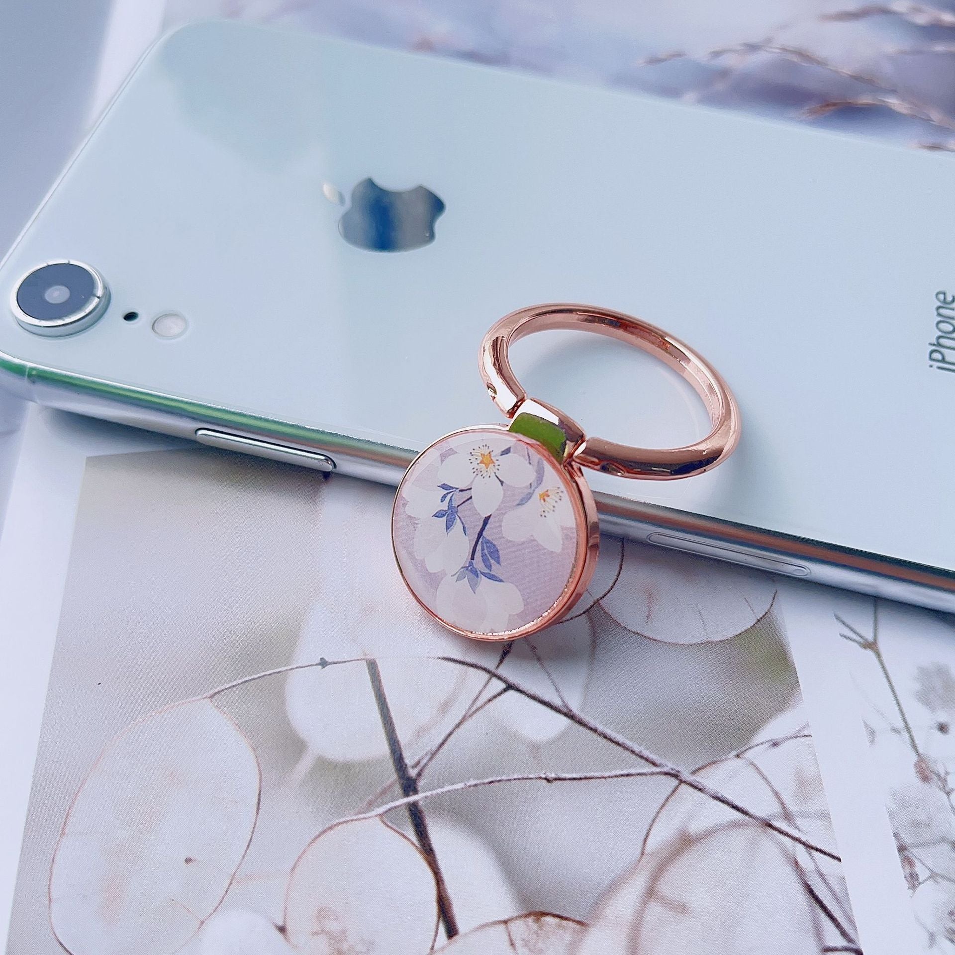 Soporte de teléfono móvil de flor pequeña con hebilla de anillo de metal al por mayor