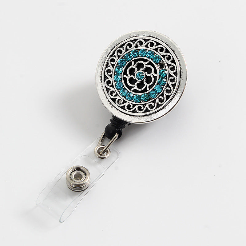 Wholesale Retro Hollow Flower Diamond Retractable Alloy Keychain