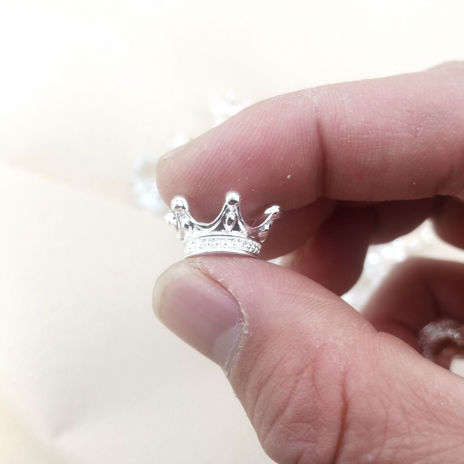 Wholesale 100PCS 6*10*10MM Crown Alloy Beads