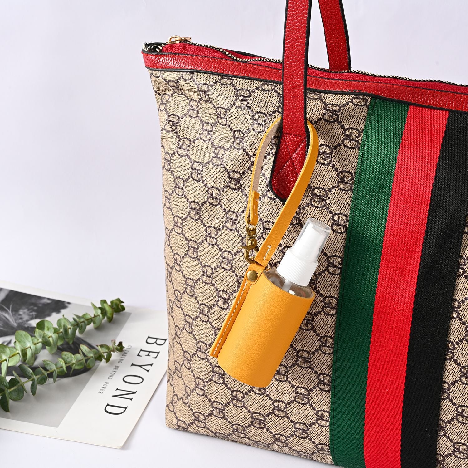 Wholesale Outgoing Portable Hand Sanitizer Leather Case PU Keychain