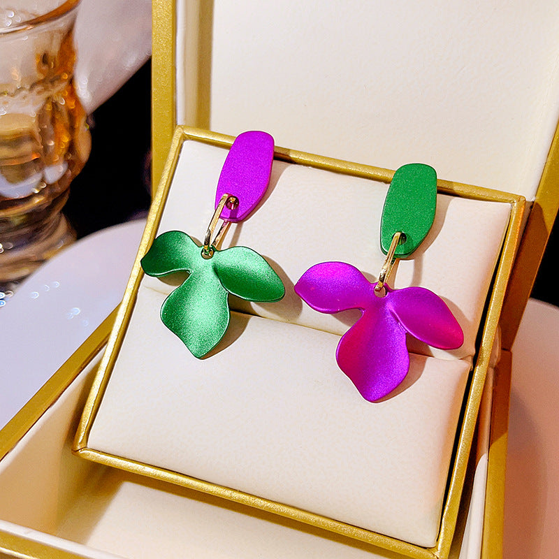 Wholesale Vintage Flower Alloy Earrings
