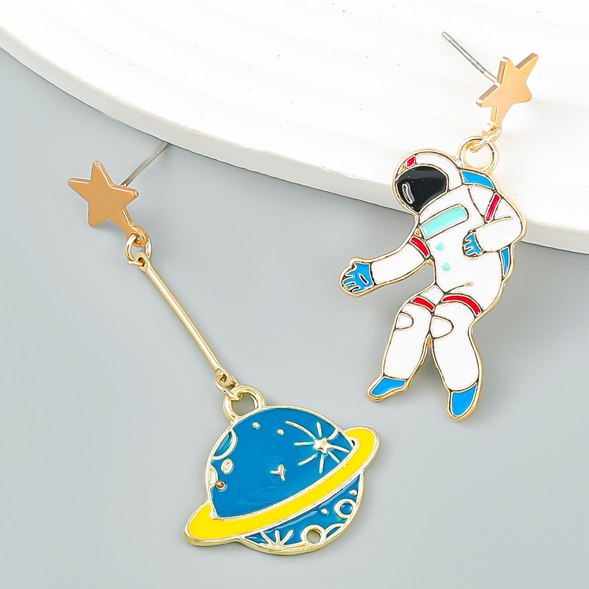 Pendientes De Aleación De Astronautas De Planeta De Goteo al por mayor