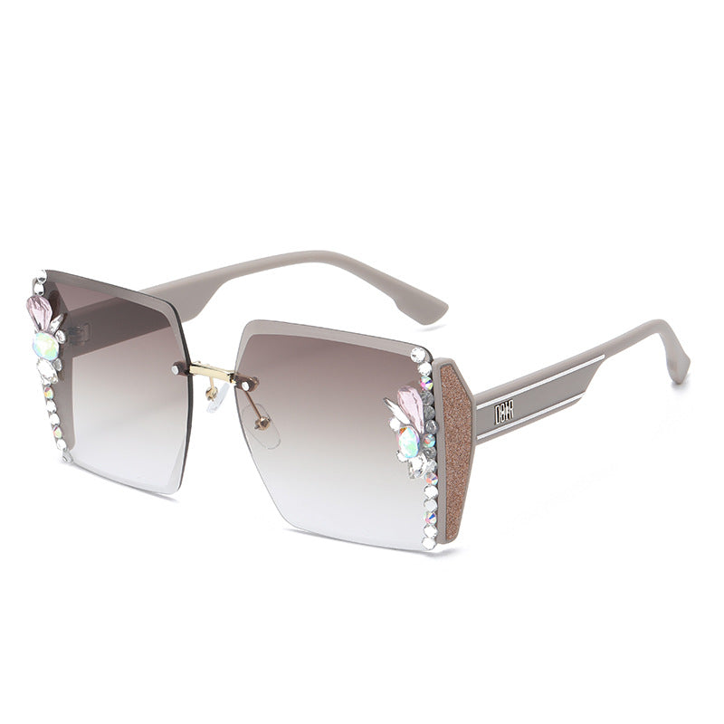 Wholesale Diamond-encrusted Large Frame PC UV-resistant Sunglasses