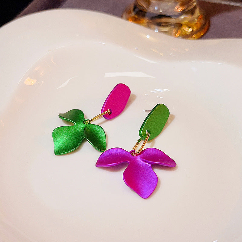 Wholesale Vintage Flower Alloy Earrings