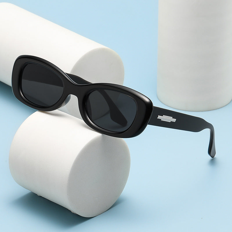 Wholesale Vintage Small Frame Oval PC Sunglasses
