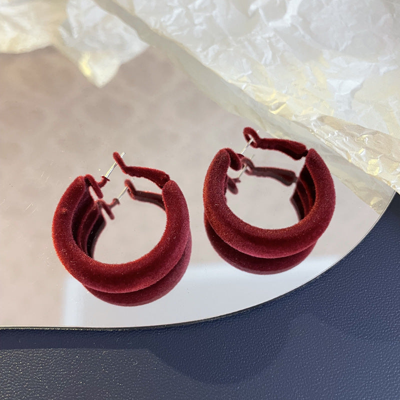 Wholesale Vintage Flocked C Shape Tulle Earrings