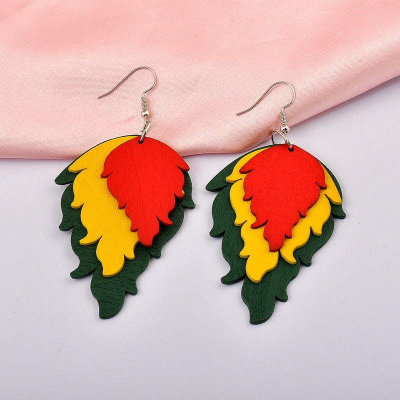 Pendientes de madera en forma de fuego al por mayor