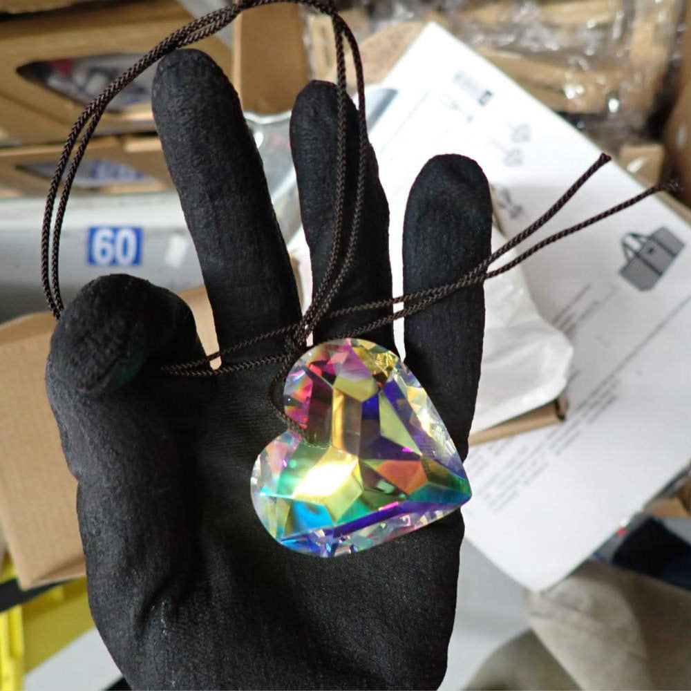 Wholesale Suncatcher Crystal Heart Prism Pendant Lighting Decorations Decorations