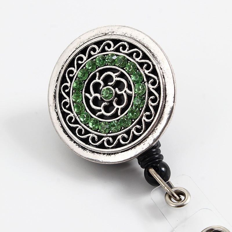 Wholesale Retro Hollow Flower Diamond Retractable Alloy Keychain