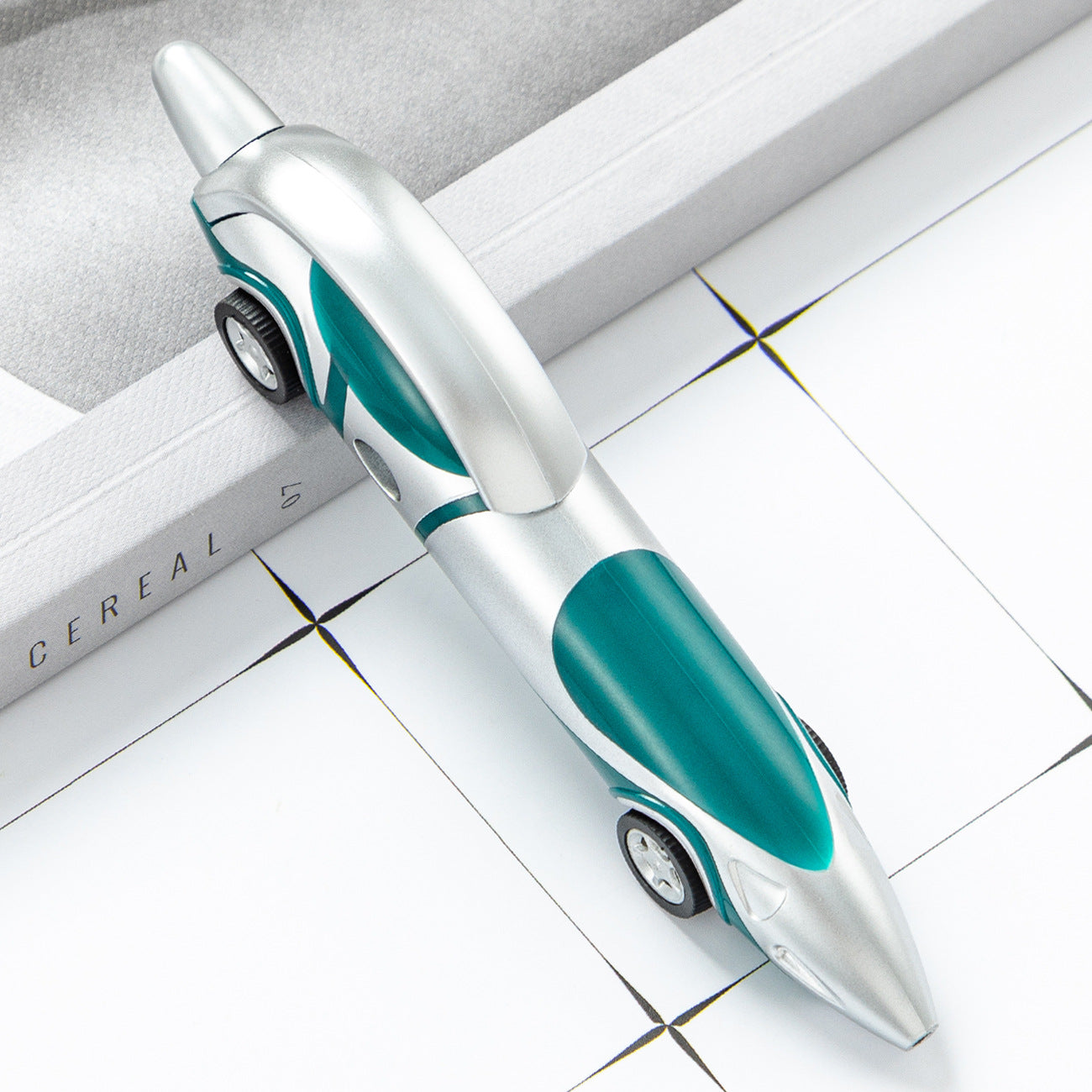 Venta al por mayor Bolígrafo De Plástico De Coche De Dibujos Animados