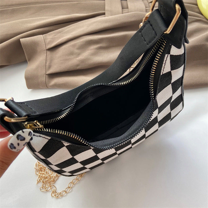 Wholesale Pu Checkerboard Baguette Underarm Bag